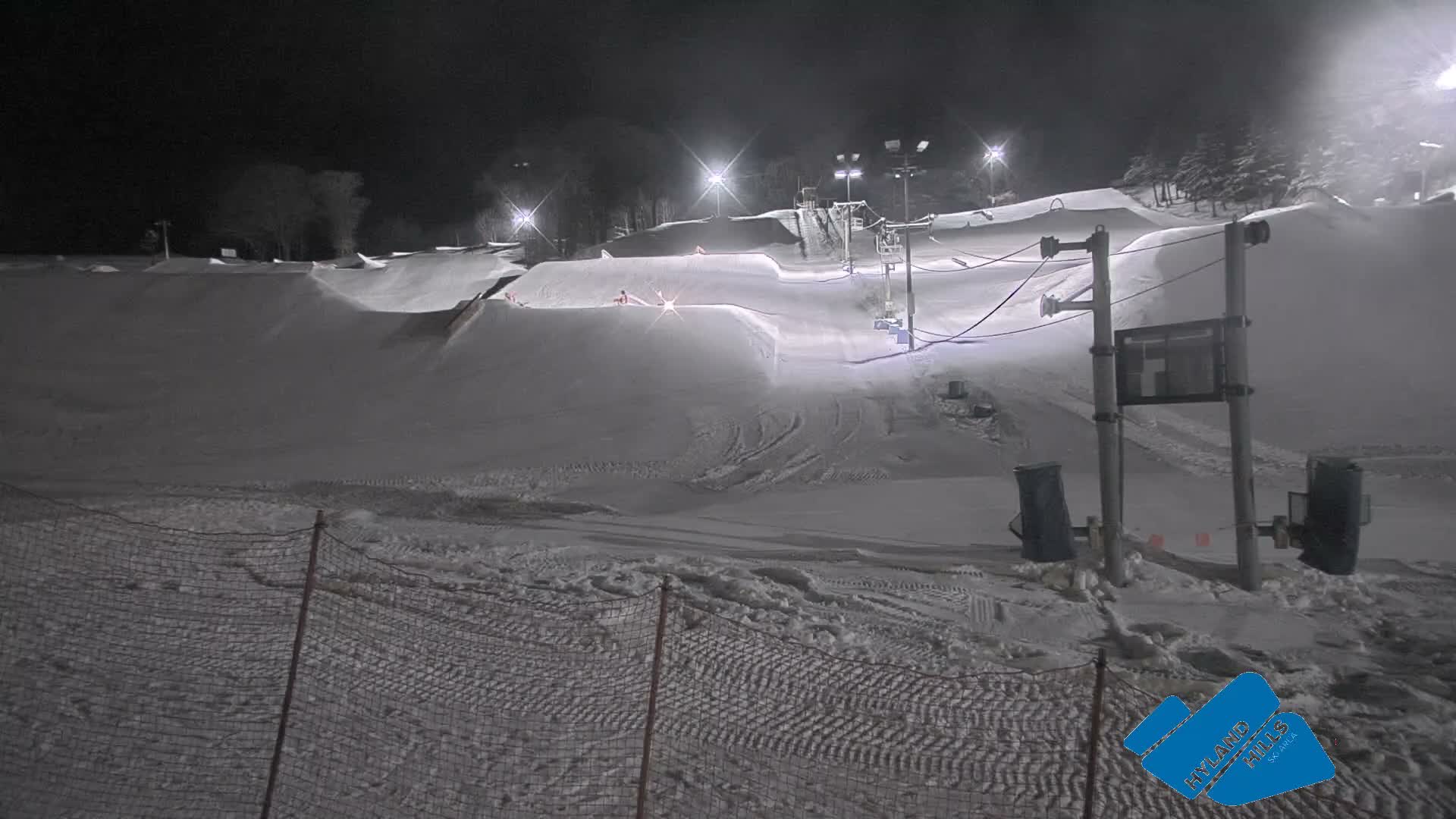 Bloomington, Hyland Hills Ski Slopes Live Cam - Bloomington, Hennepin, Minnesota, USA