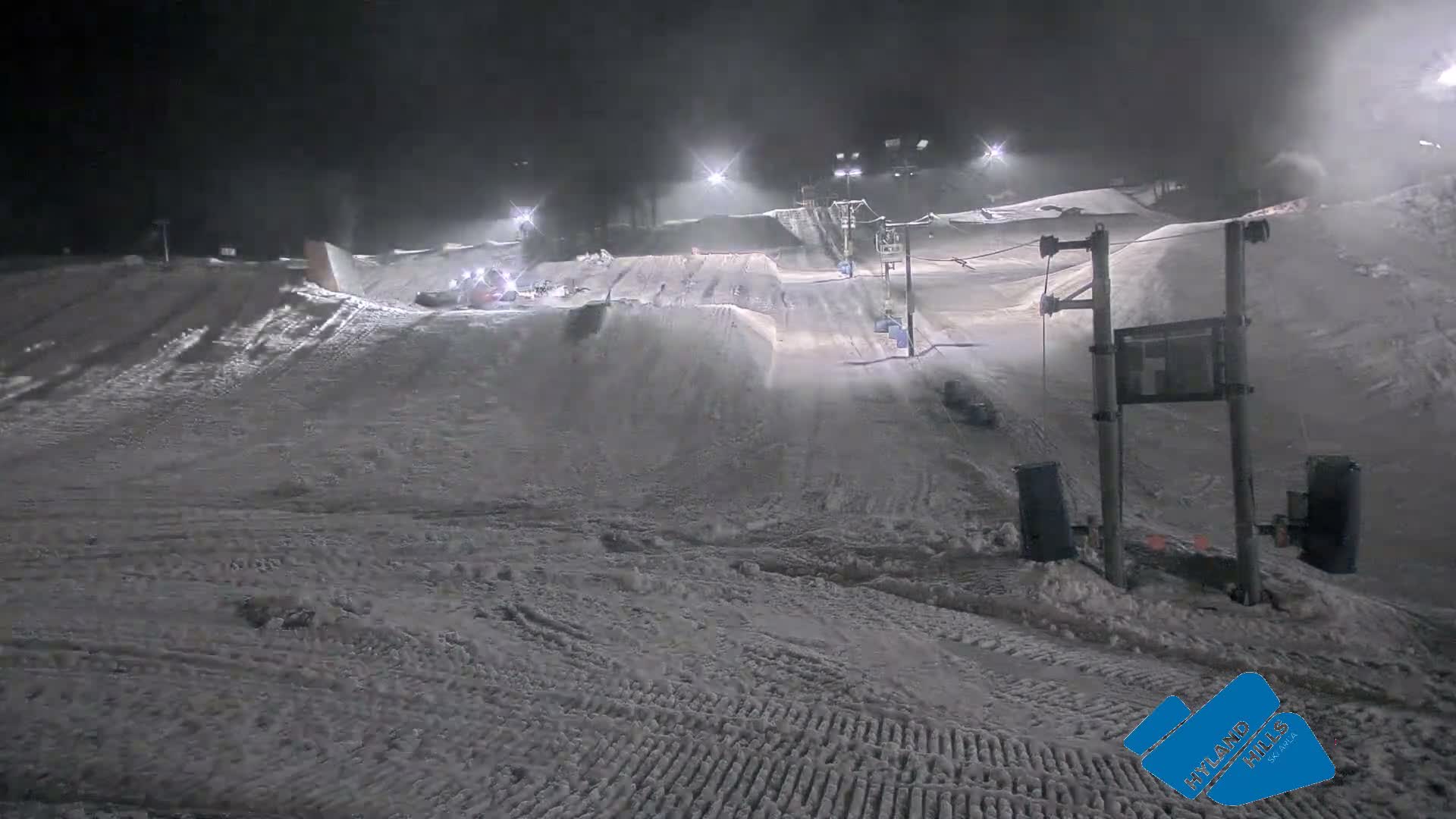 Bloomington, Hyland Hills Ski Slopes Live Cam - Bloomington, Hennepin, Minnesota, USA