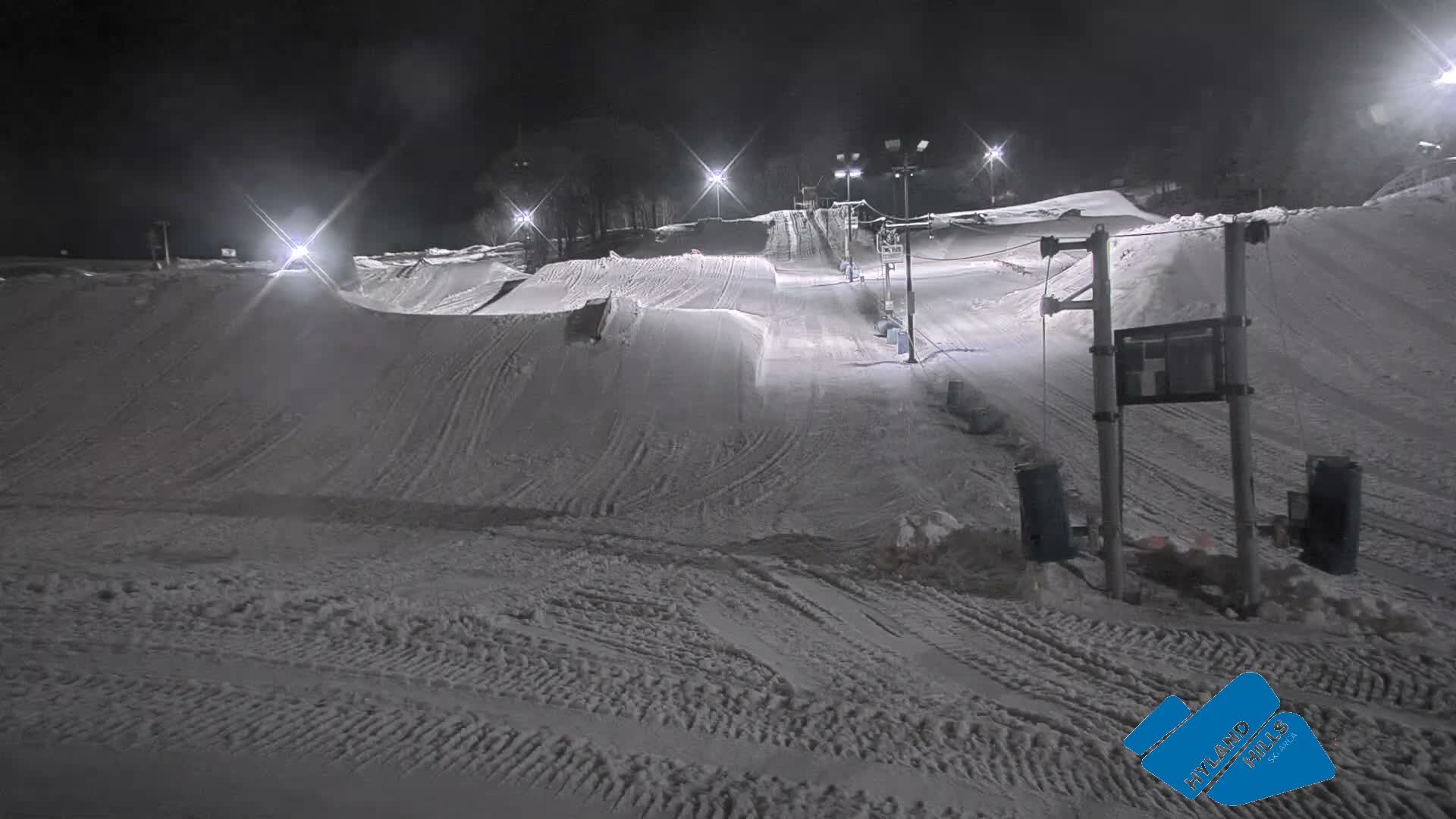 Bloomington, Hyland Hills Ski Slopes Live Cam - Bloomington, Hennepin, Minnesota, USA