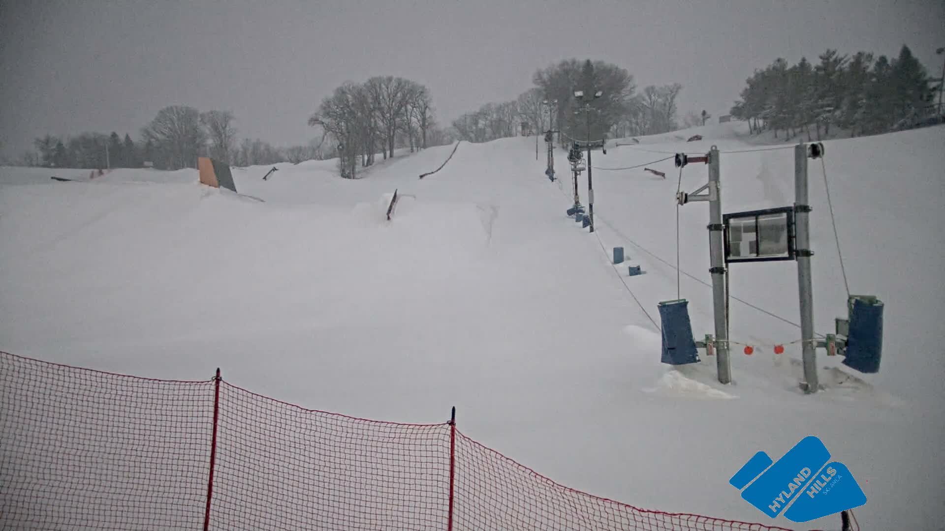 Bloomington, Hyland Hills Ski Slopes Live Cam - Bloomington, Hennepin, Minnesota, USA