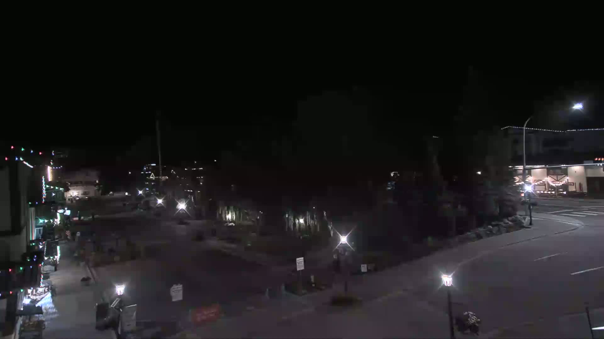 Leavenworth  Village Tumwater Mountain View Live Cam - Leavenworth, Chelan, Washington, USA
