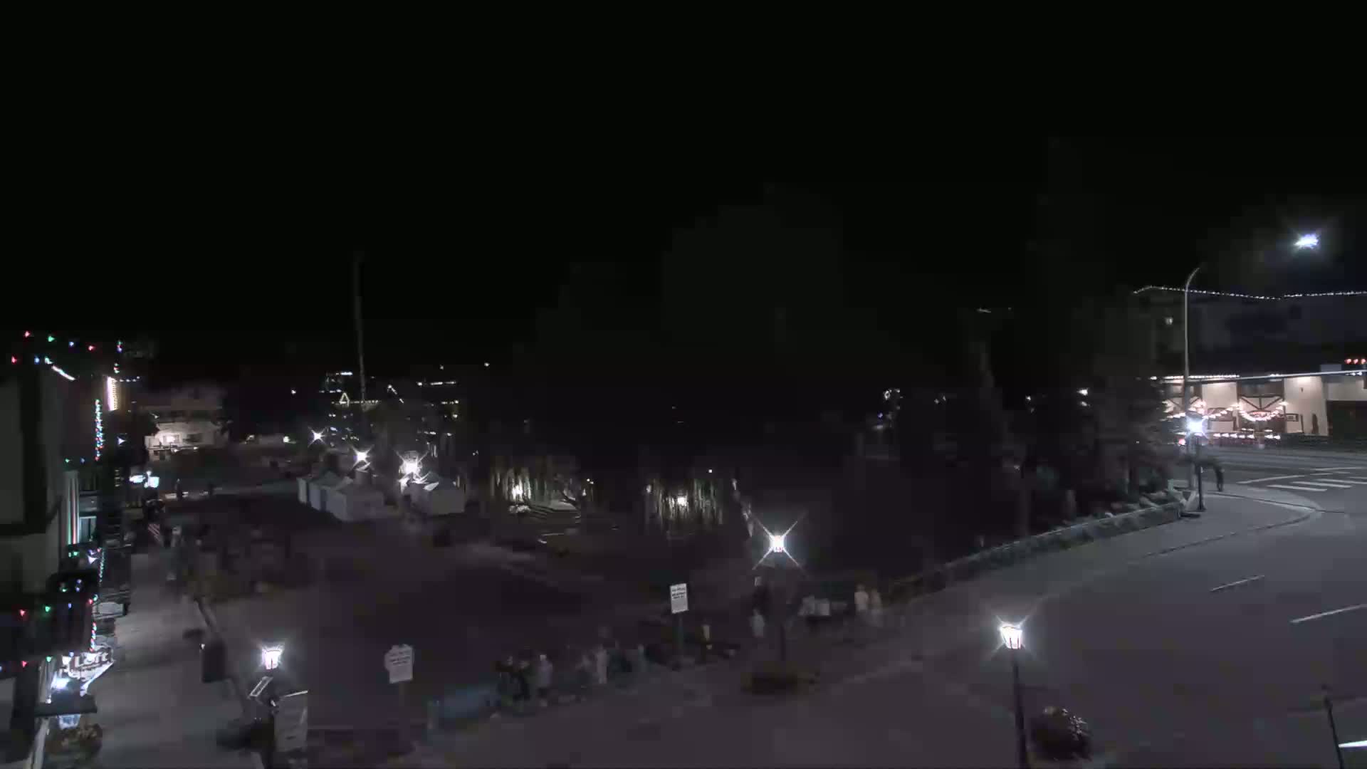 Leavenworth  Village Tumwater Mountain View Live Cam - Leavenworth, Chelan, Washington, USA