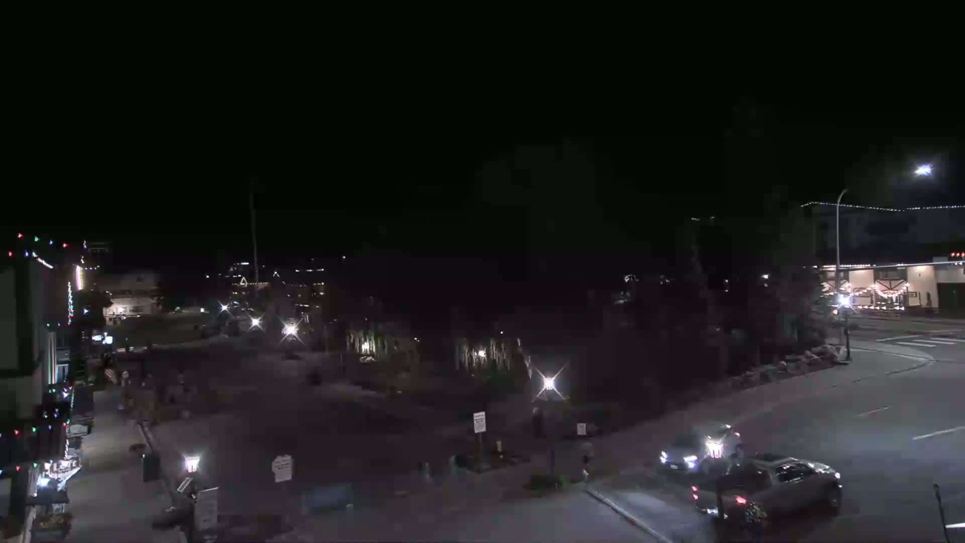 Leavenworth  Village Tumwater Mountain View Live Cam - Leavenworth, Chelan, Washington, USA