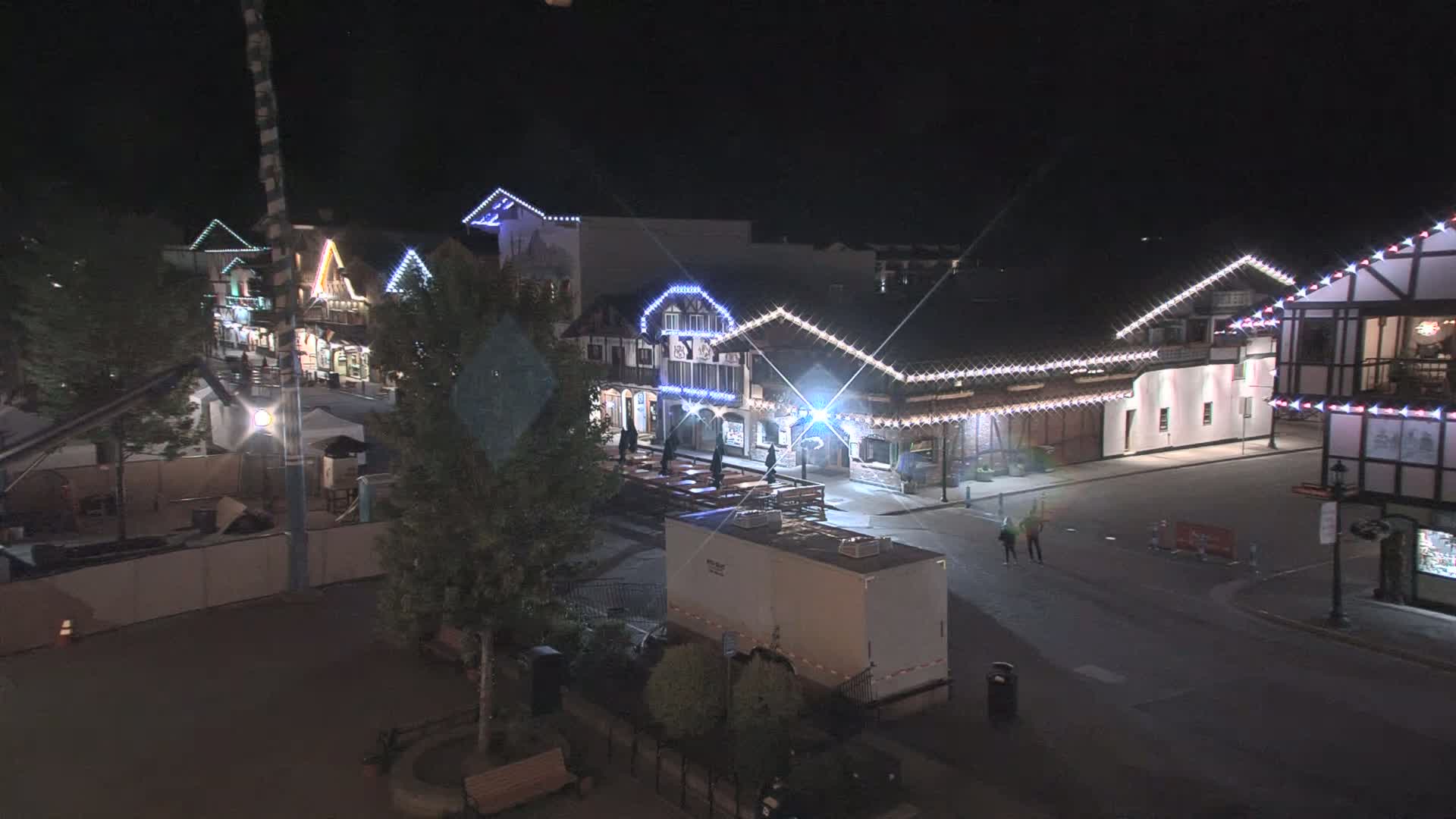 Leavenworth Village 801 Font St.  Walking Street View Live Cam - Leavenworth, Chelan, Washington, USA