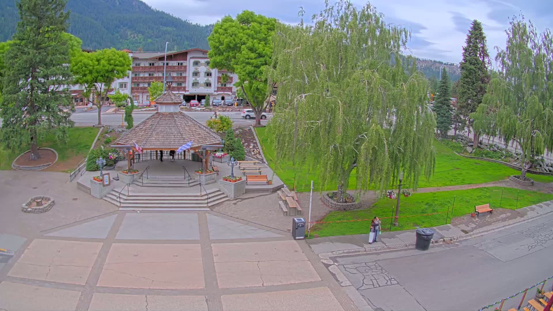Leavenworth Village Front Street Park  Live Cam - Leavenworth, Chelan, Washington, USA