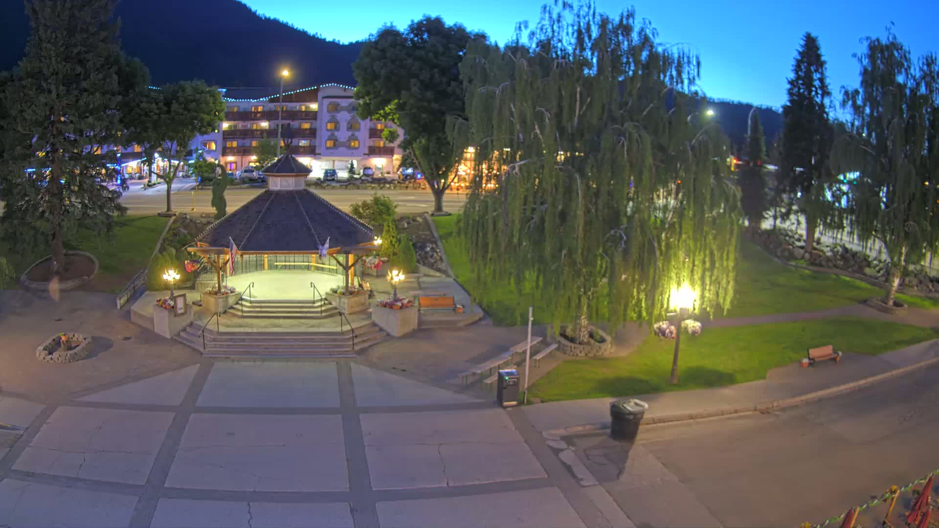 Leavenworth Village Front Street Park  Live Cam - Leavenworth, Chelan, Washington, USA