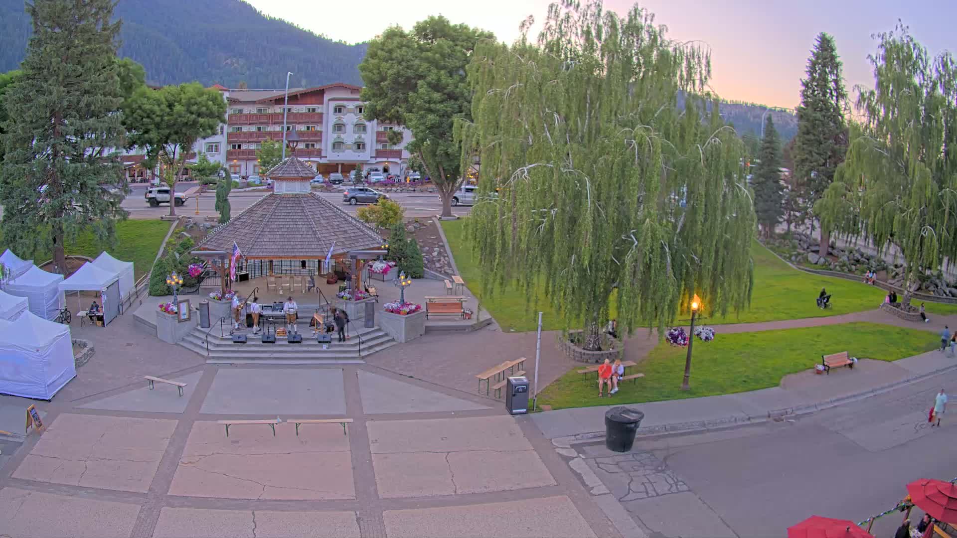 Leavenworth Village Front Street Park  Live Cam - Leavenworth, Chelan, Washington, USA