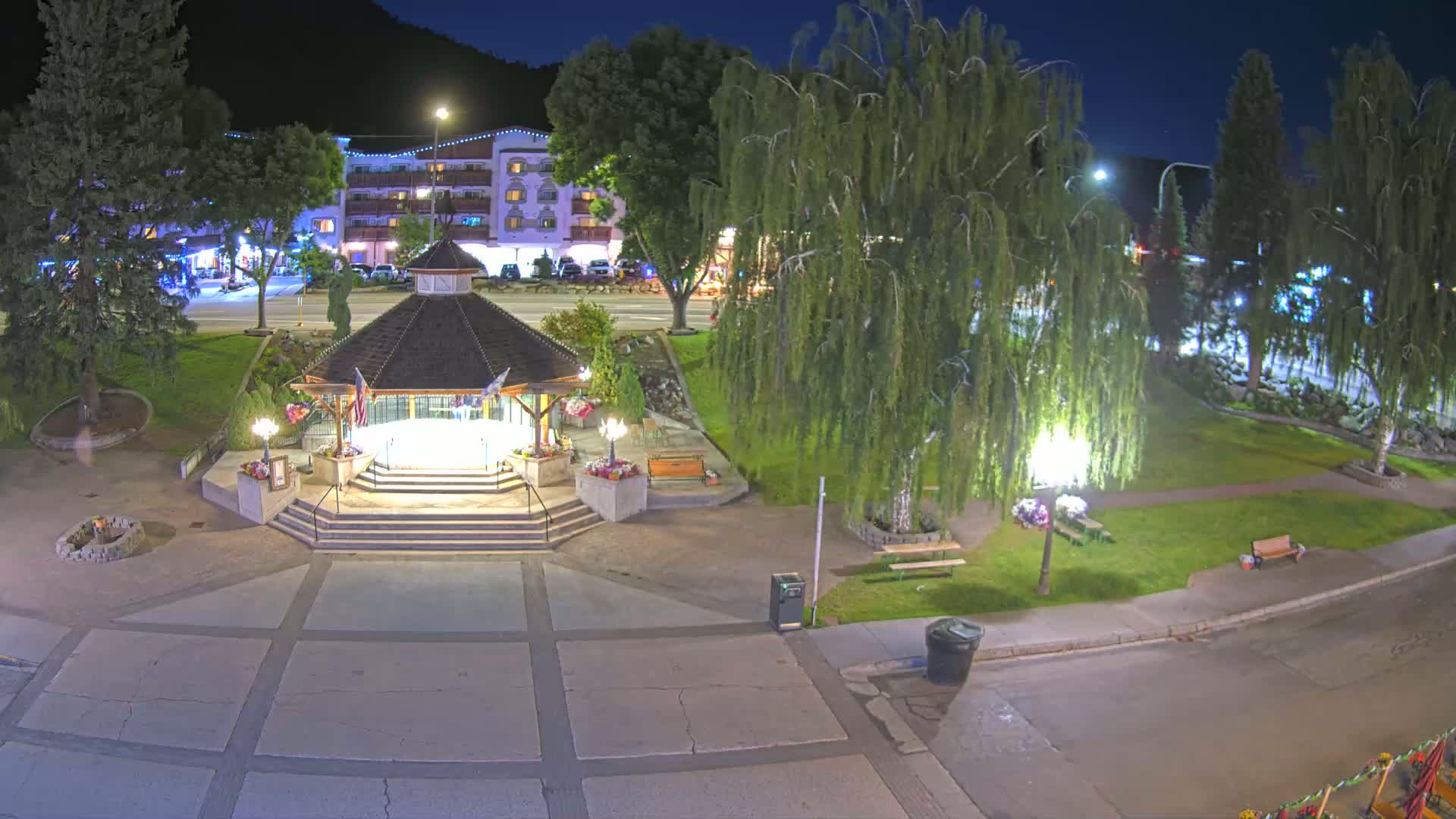 Leavenworth Village Front Street Park  Live Cam - Leavenworth, Chelan, Washington, USA