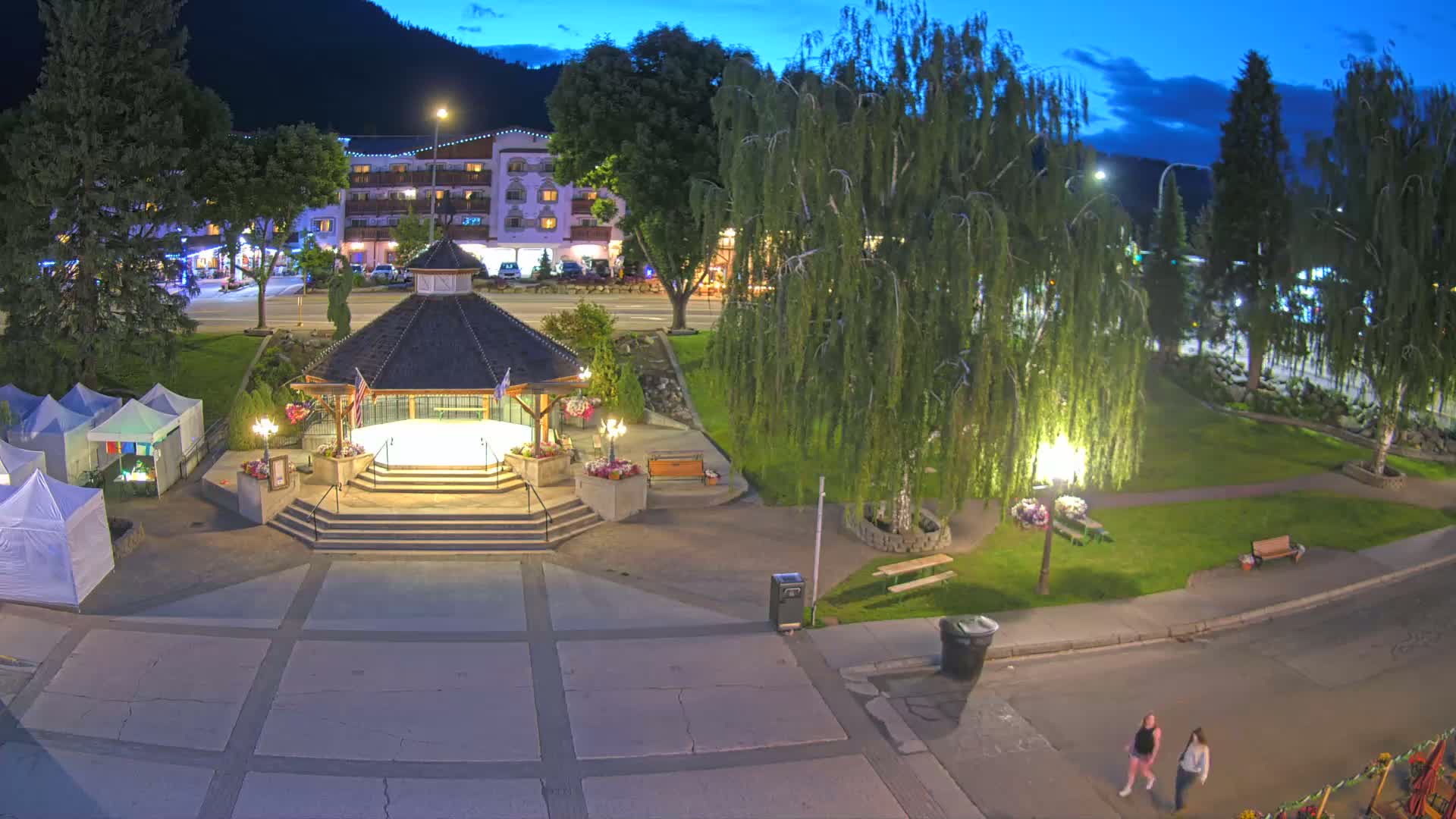 Leavenworth Village Front Street Park  Live Cam - Leavenworth, Chelan, Washington, USA