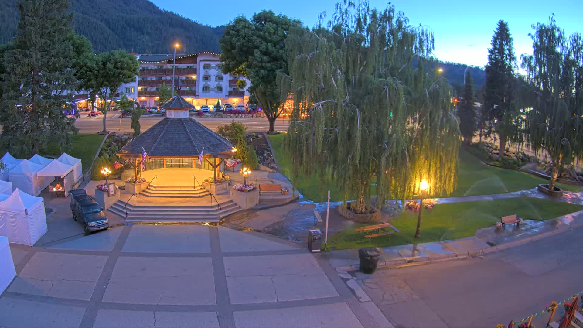Leavenworth Village Front Street Park  Live Cam - Leavenworth, Chelan, Washington, USA