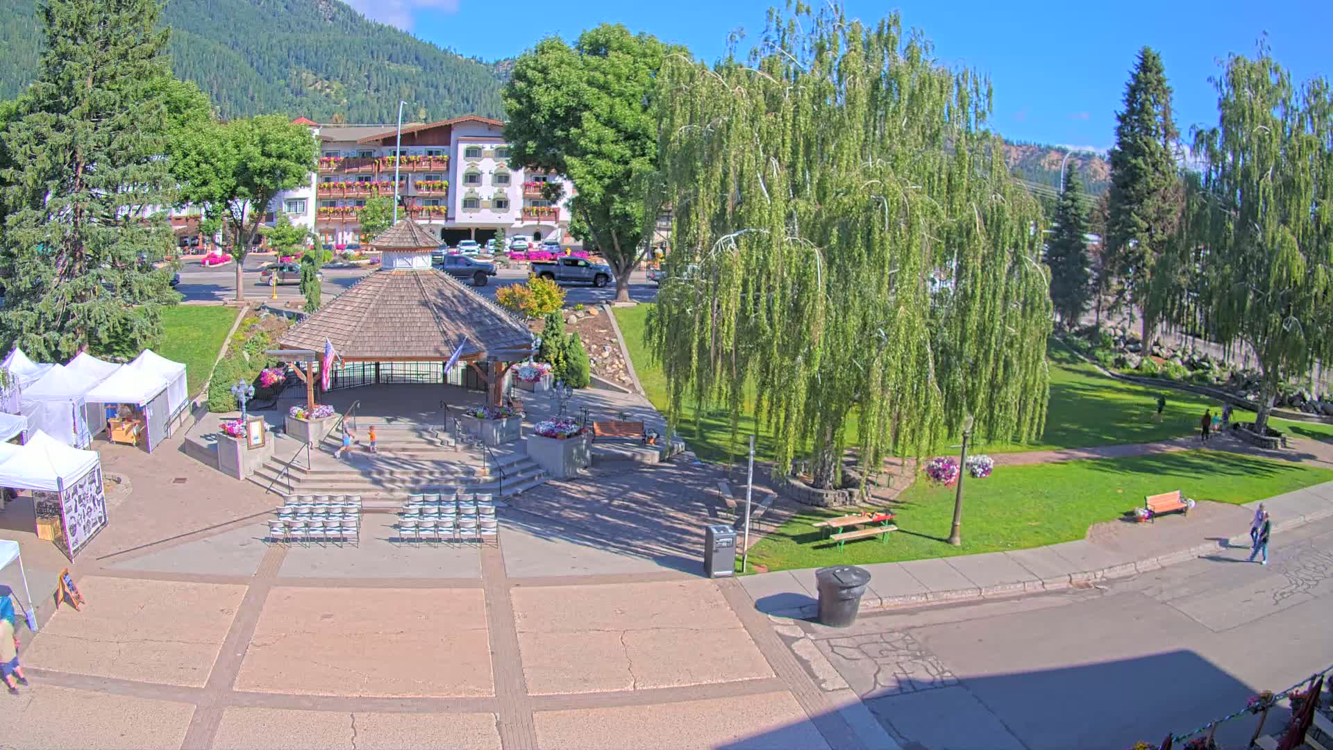Leavenworth Village Front Street Park  Live Cam - Leavenworth, Chelan, Washington, USA