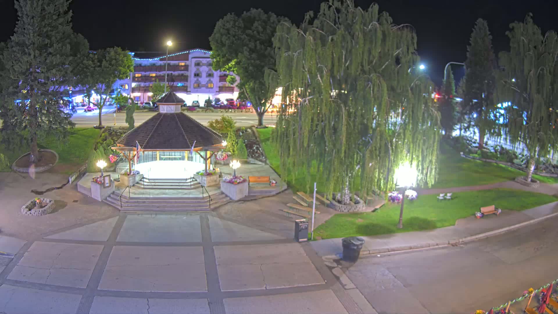 Leavenworth Village Front Street Park  Live Cam - Leavenworth, Chelan, Washington, USA