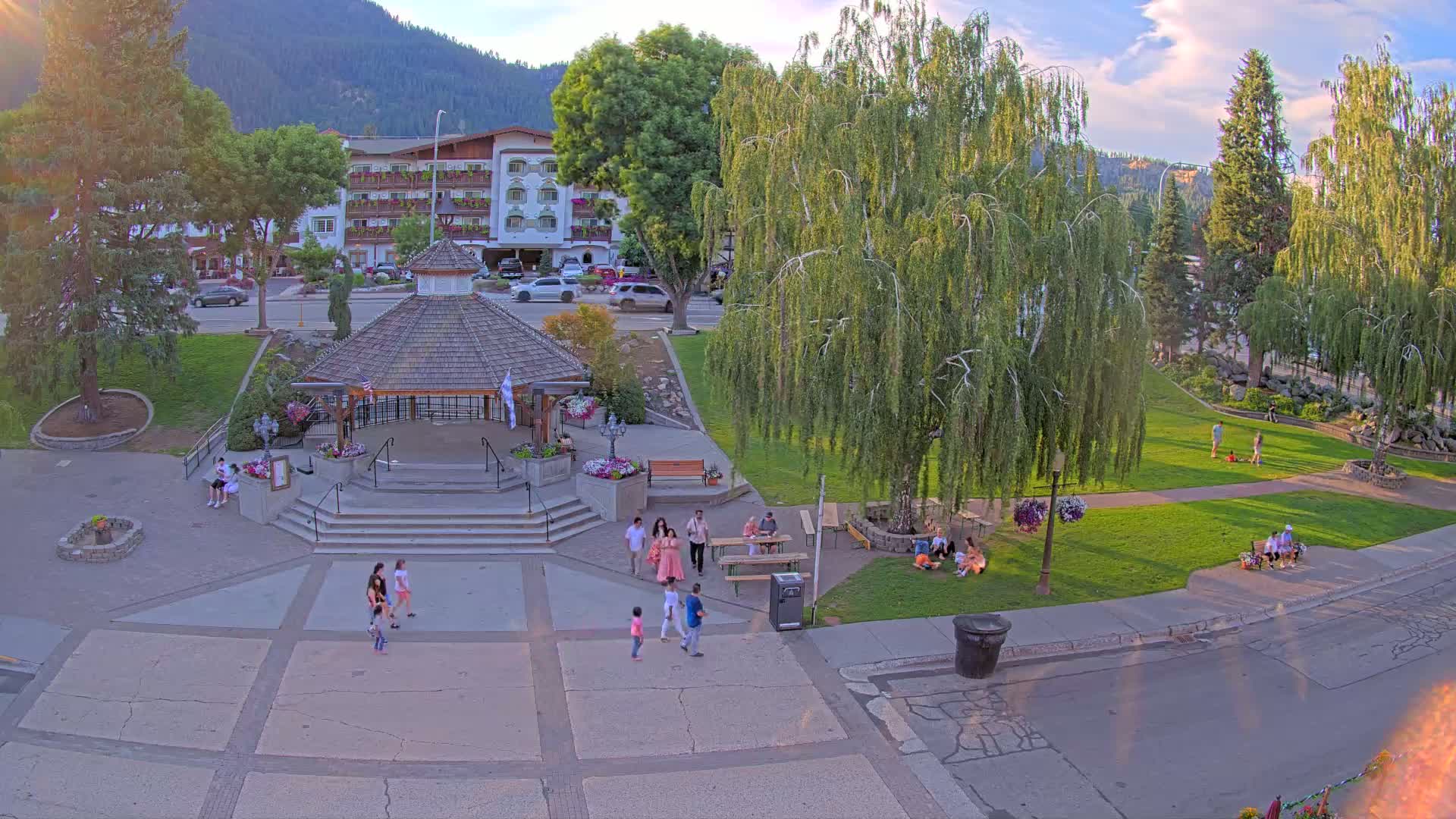 Leavenworth Village Front Street Park  Live Cam - Leavenworth, Chelan, Washington, USA