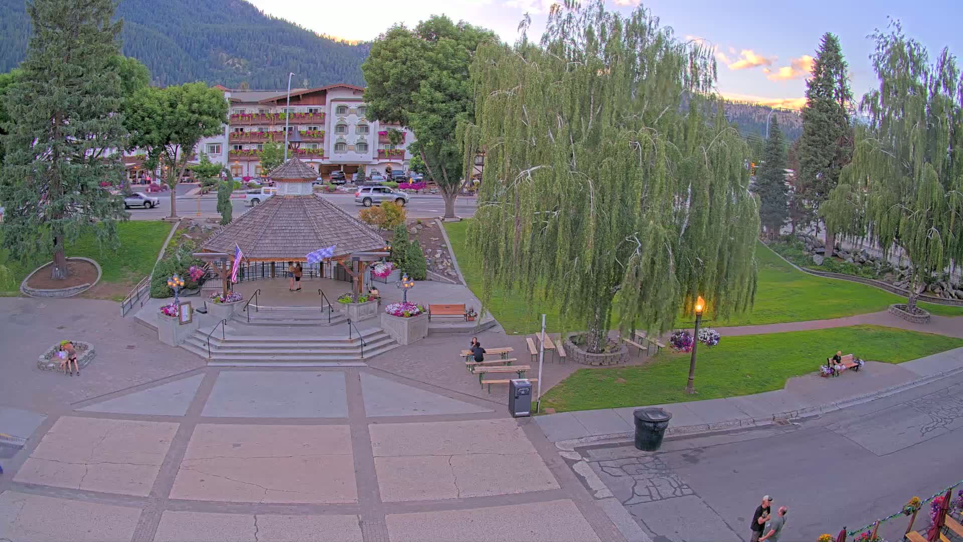 Leavenworth Village Front Street Park  Live Cam - Leavenworth, Chelan, Washington, USA