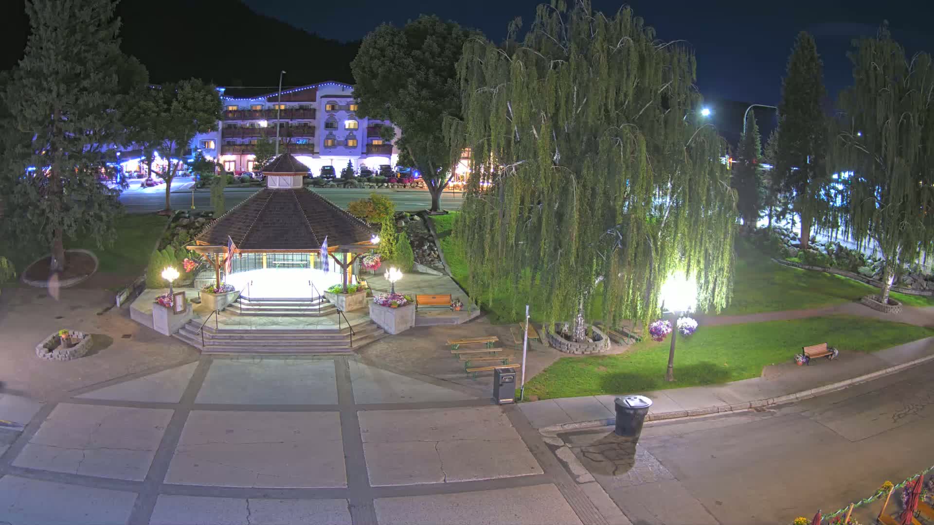 Leavenworth Village Front Street Park  Live Cam - Leavenworth, Chelan, Washington, USA