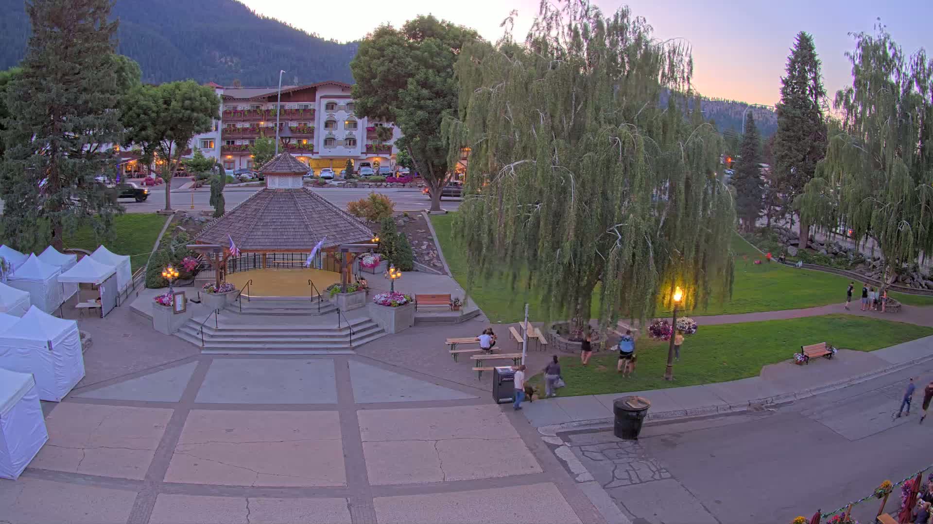 Leavenworth Village Front Street Park  Live Cam - Leavenworth, Chelan, Washington, USA