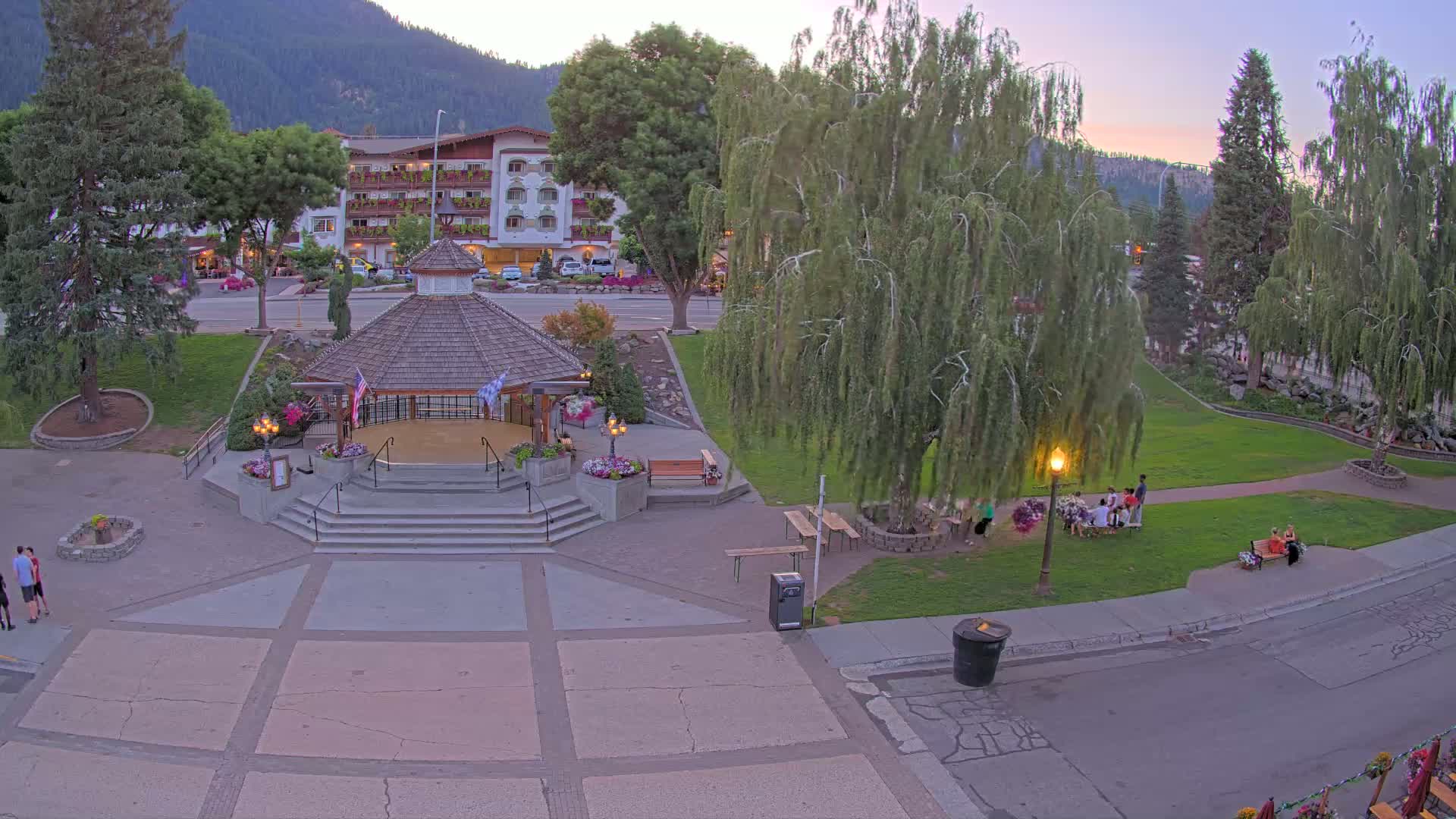 Leavenworth Village Front Street Park  Live Cam - Leavenworth, Chelan, Washington, USA