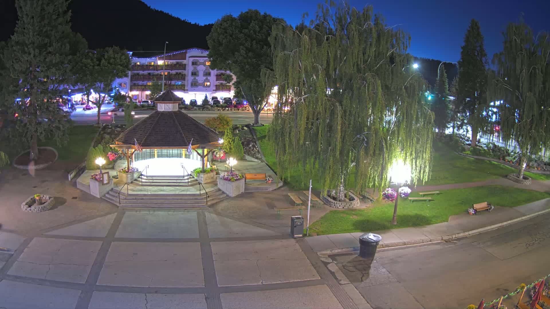 Leavenworth Village Front Street Park  Live Cam - Leavenworth, Chelan, Washington, USA