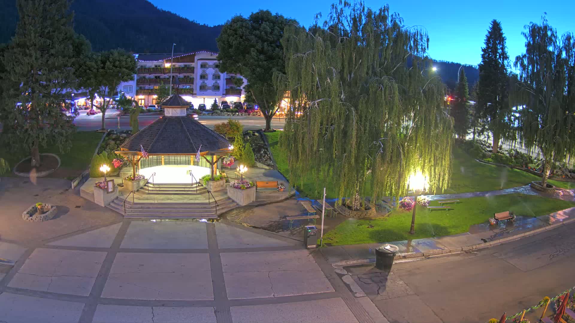 Leavenworth Village Front Street Park  Live Cam - Leavenworth, Chelan, Washington, USA