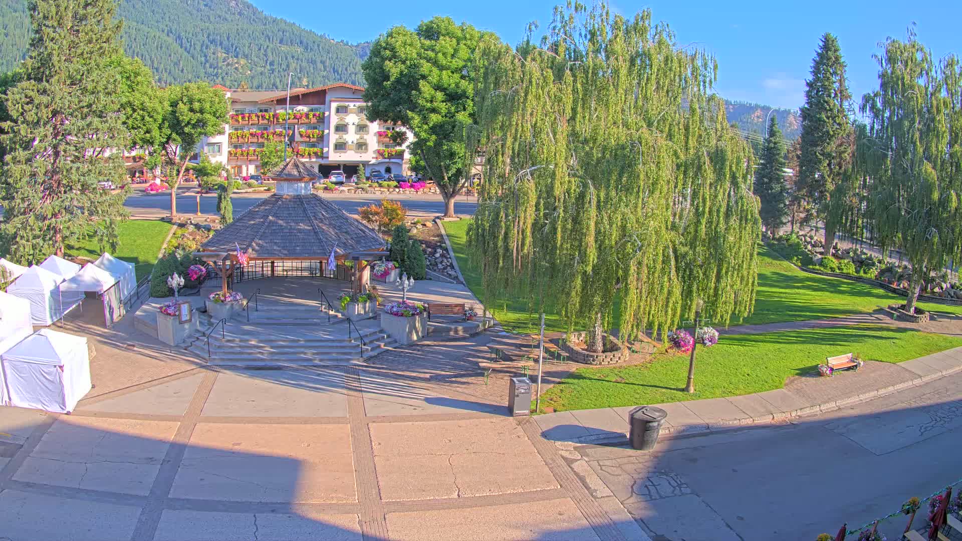 Leavenworth Village Front Street Park  Live Cam - Leavenworth, Chelan, Washington, USA