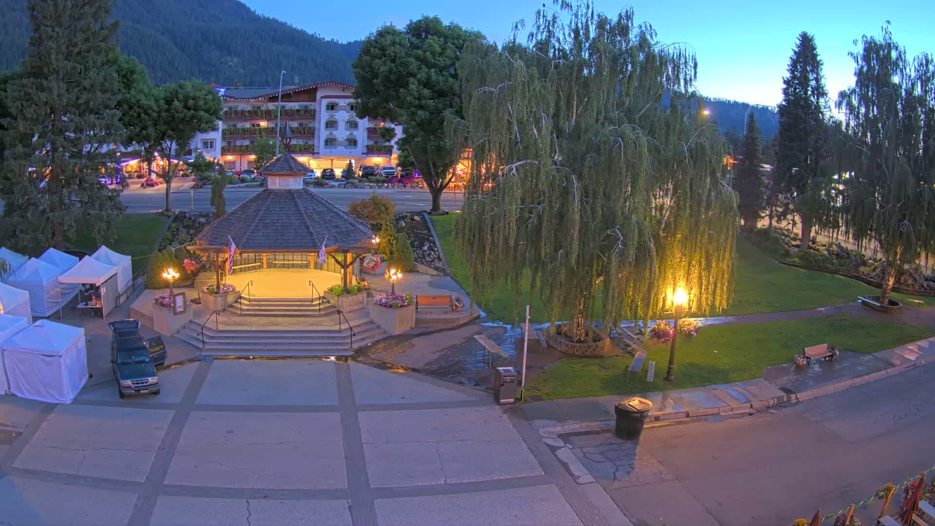 Leavenworth Village Front Street Park  Live Cam - Leavenworth, Chelan, Washington, USA