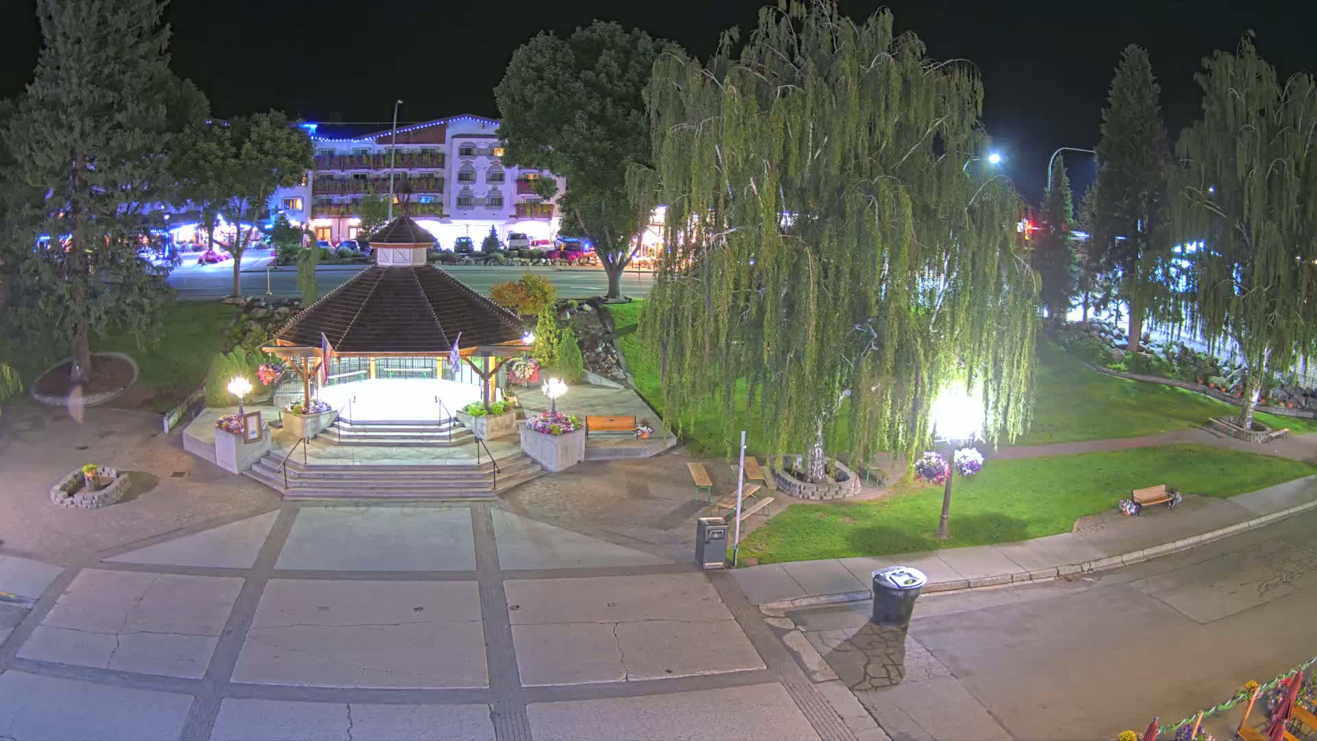Leavenworth Village Front Street Park  Live Cam - Leavenworth, Chelan, Washington, USA