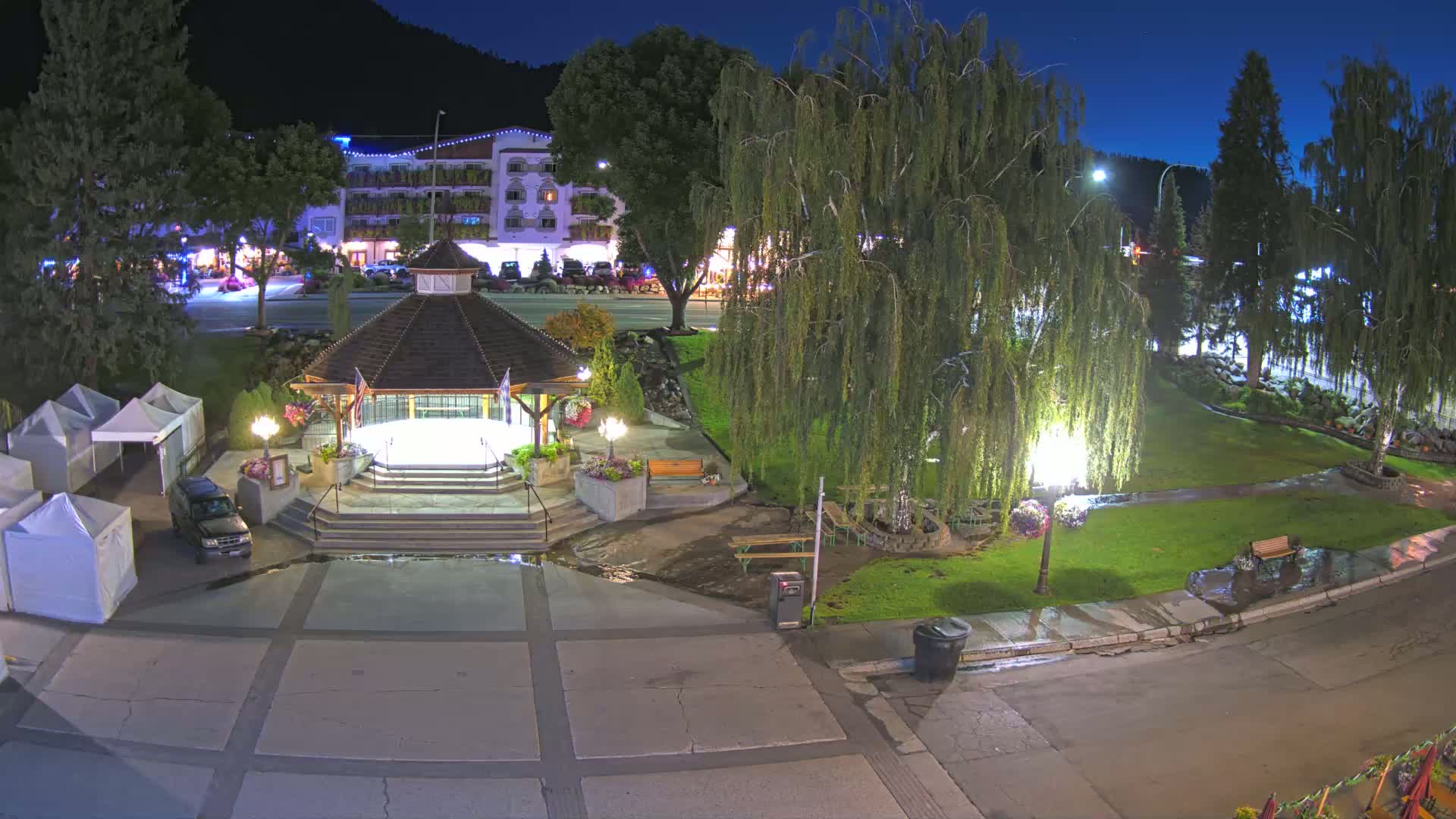 Leavenworth Village Front Street Park  Live Cam - Leavenworth, Chelan, Washington, USA