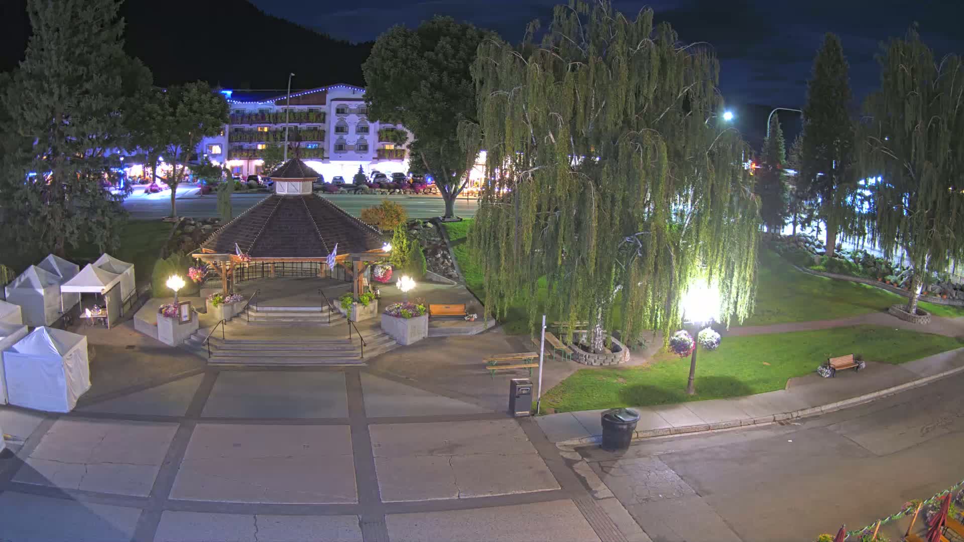 Leavenworth Village Front Street Park  Live Cam - Leavenworth, Chelan, Washington, USA