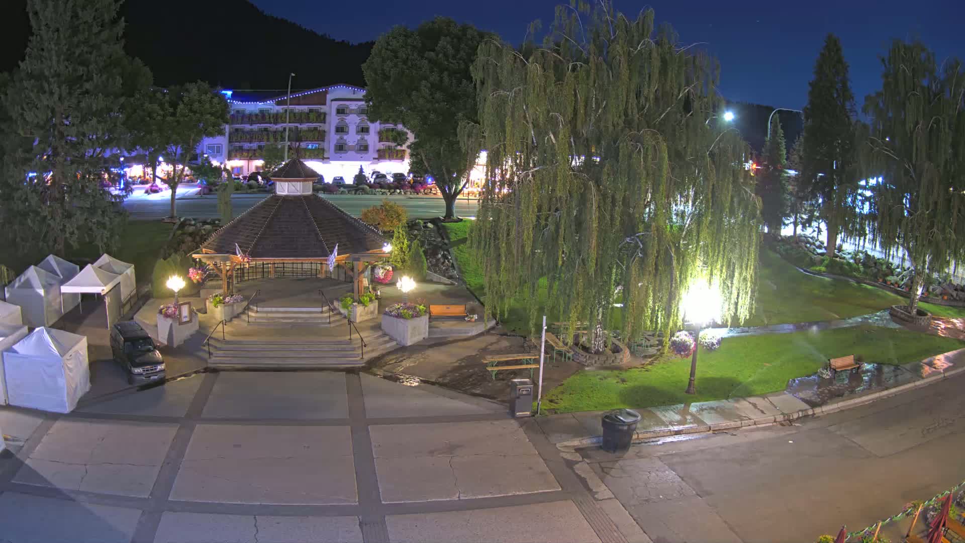 Leavenworth Village Front Street Park  Live Cam - Leavenworth, Chelan, Washington, USA
