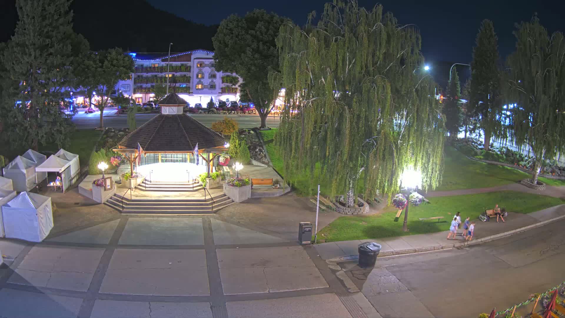 Leavenworth Village Front Street Park  Live Cam - Leavenworth, Chelan, Washington, USA