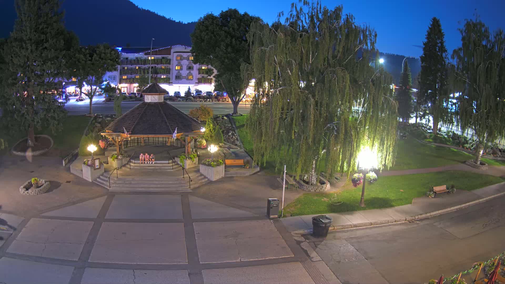 Leavenworth Village Front Street Park  Live Cam - Leavenworth, Chelan, Washington, USA