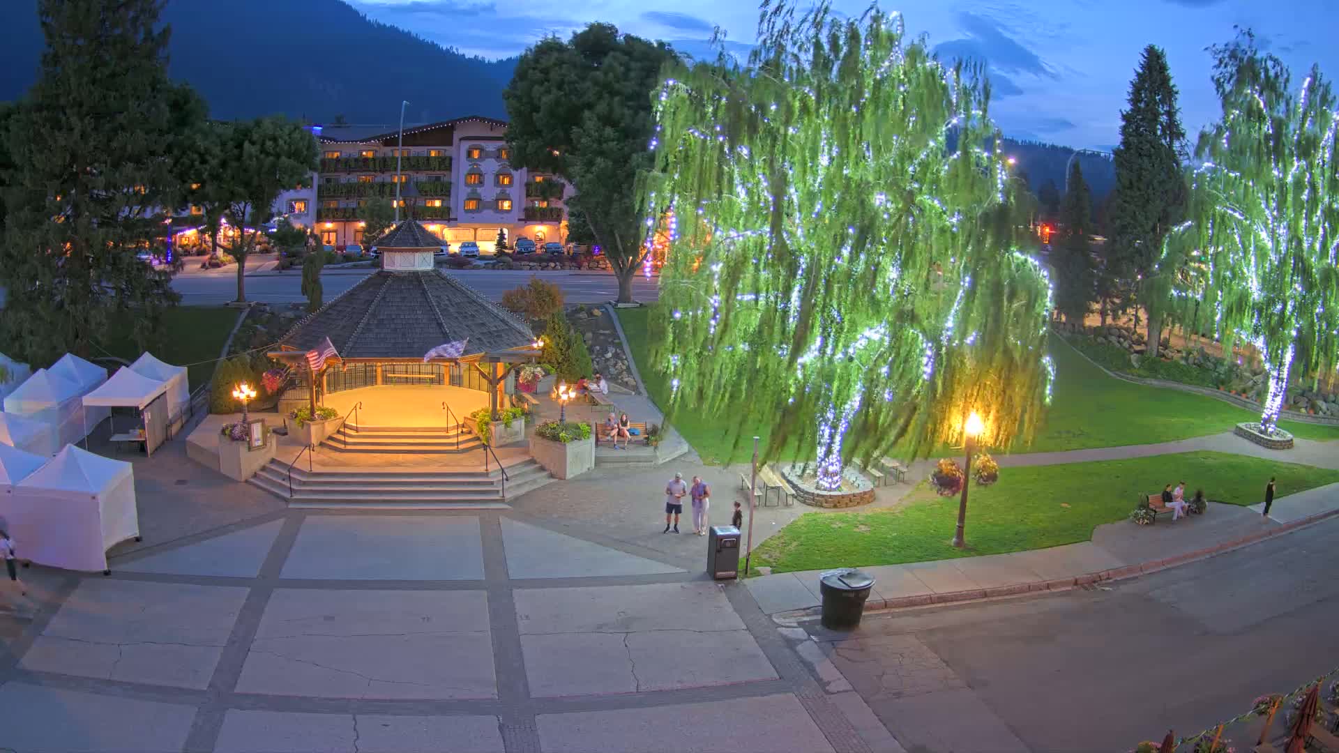 Leavenworth Village Front Street Park  Live Cam - Leavenworth, Chelan, Washington, USA