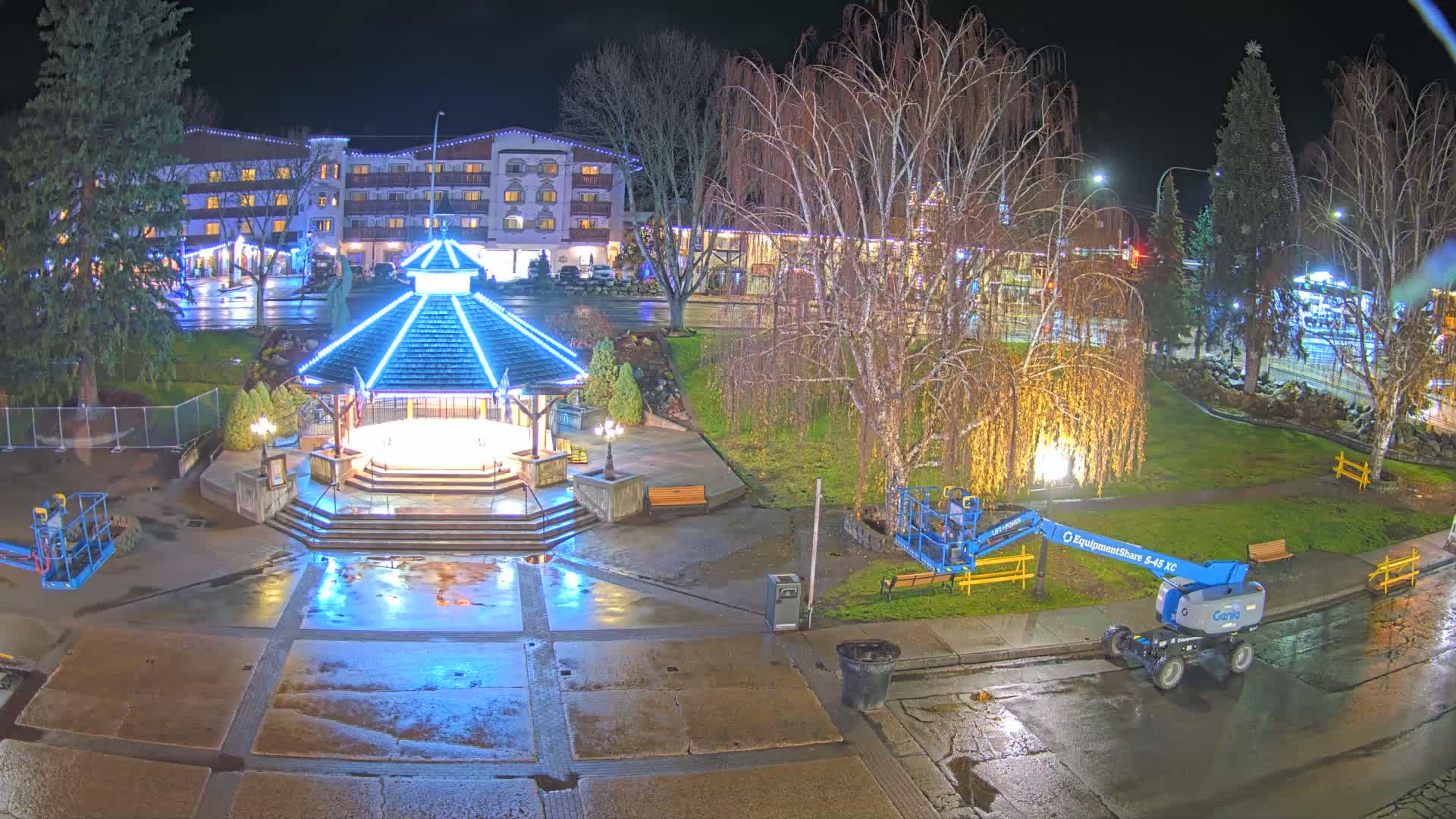 Leavenworth Village Front Street Park  Live Cam - Leavenworth, Chelan, Washington, USA