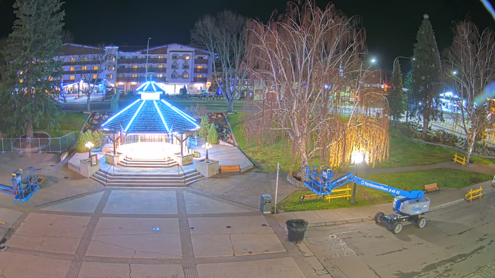 Leavenworth Village Front Street Park  Live Cam - Leavenworth, Chelan, Washington, USA