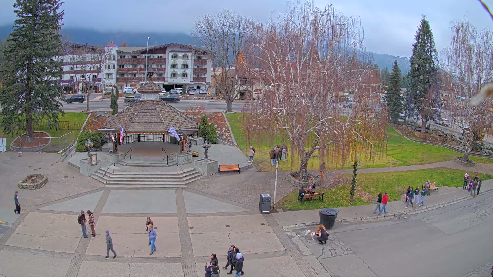 Leavenworth Village Front Street Park  Live Cam - Leavenworth, Chelan, Washington, USA