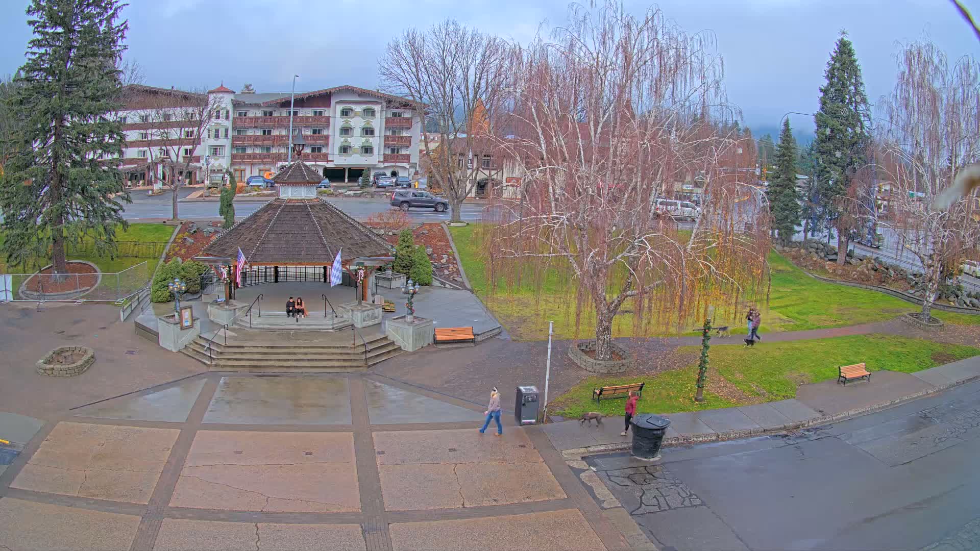 Leavenworth Village Front Street Park  Live Cam - Leavenworth, Chelan, Washington, USA