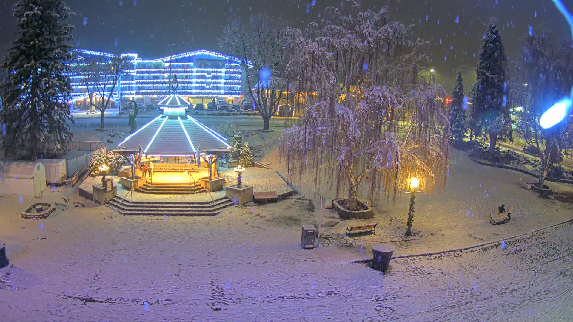 Leavenworth Village Front Street Park  Live Cam - Leavenworth, Chelan, Washington, USA