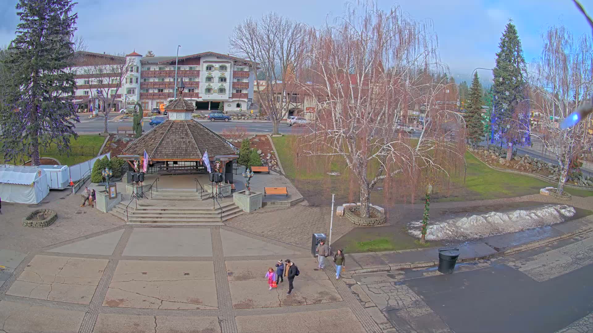Leavenworth Village Front Street Park  Live Cam - Leavenworth, Chelan, Washington, USA