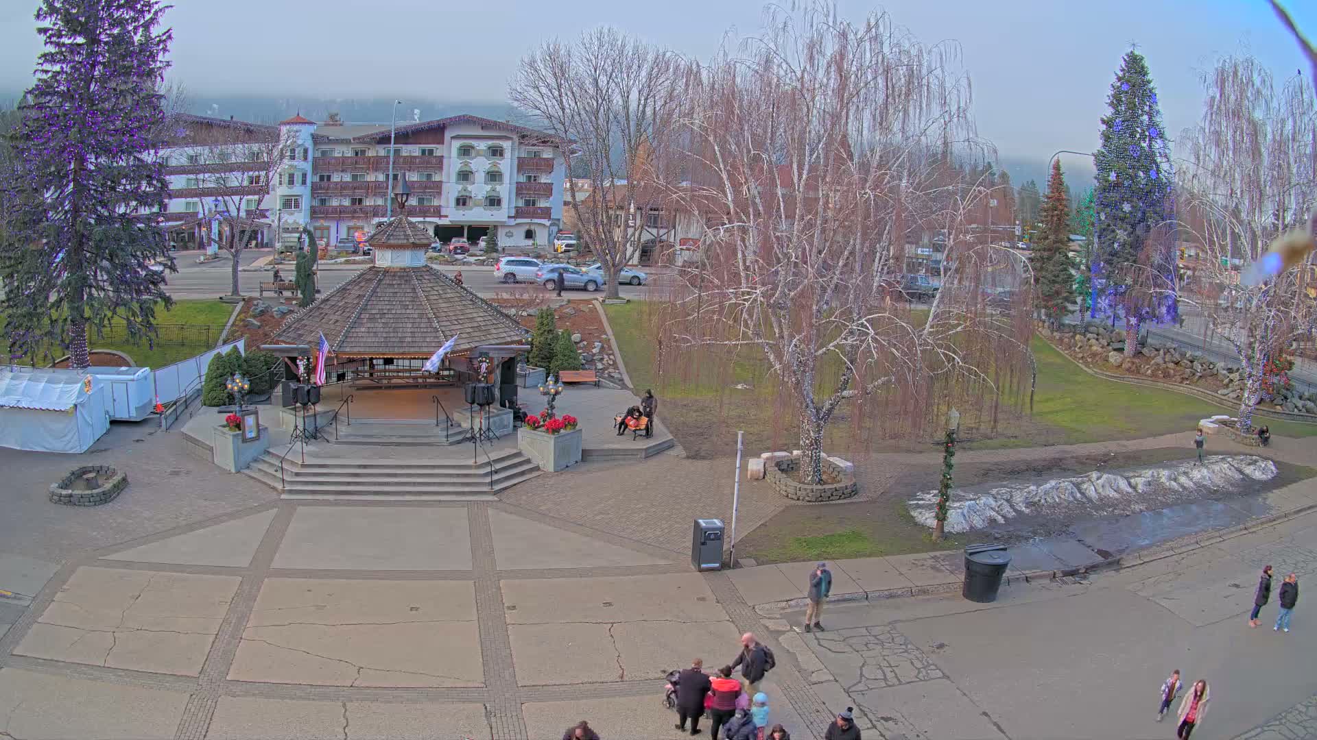 Leavenworth Village Front Street Park  Live Cam - Leavenworth, Chelan, Washington, USA