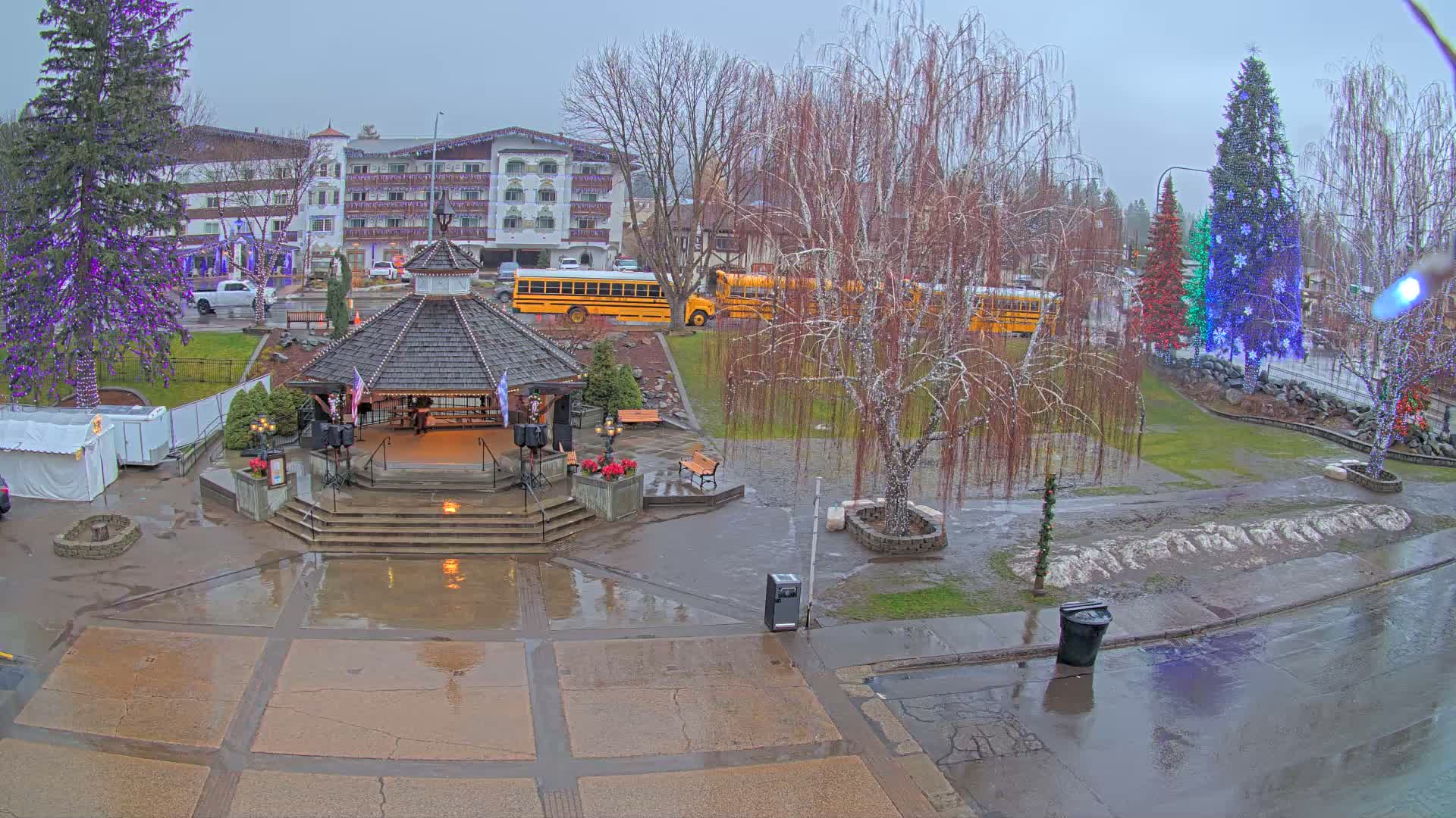 Leavenworth Village Front Street Park  Live Cam - Leavenworth, Chelan, Washington, USA