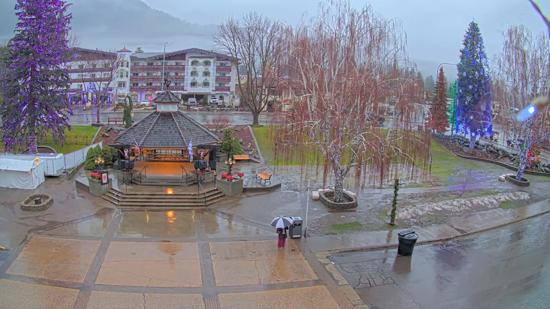 Leavenworth Village Front Street Park  Live Cam - Leavenworth, Chelan, Washington, USA