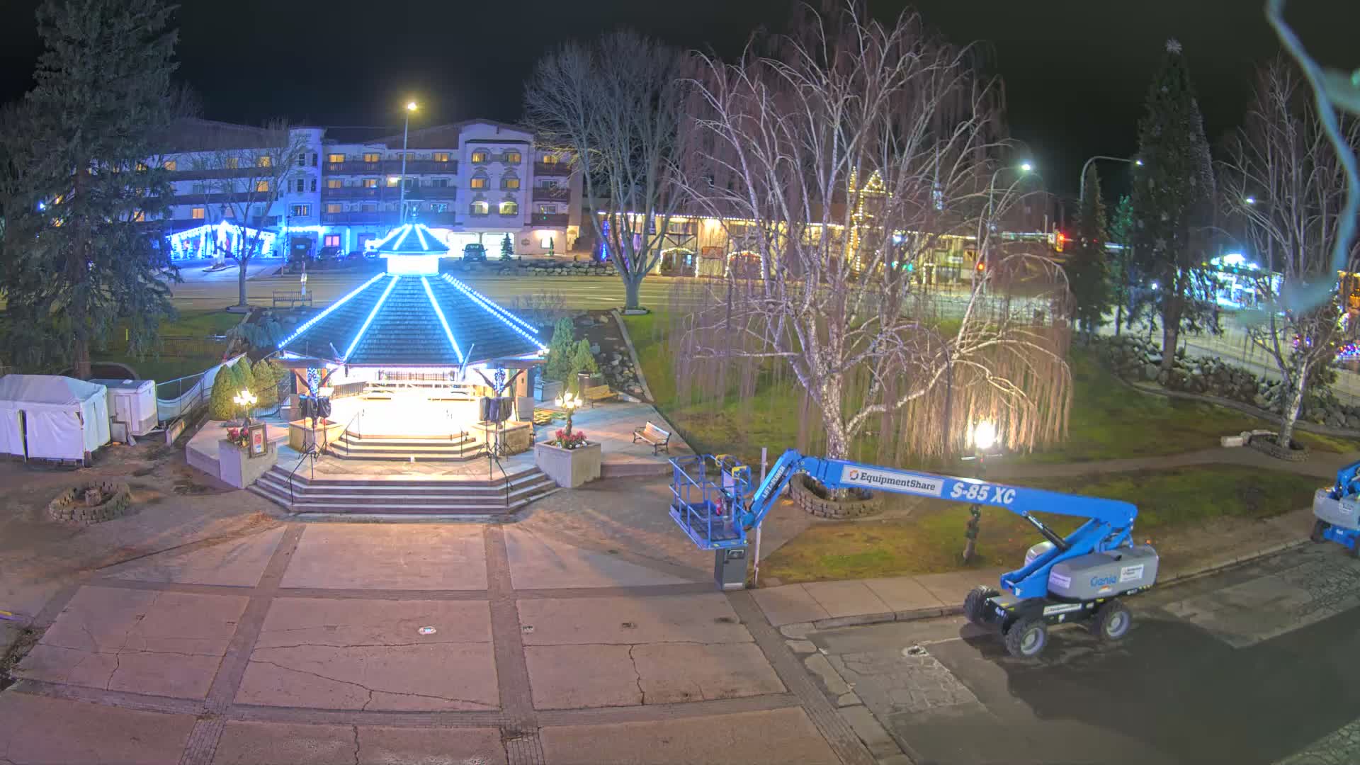 Leavenworth Village Front Street Park  Live Cam - Leavenworth, Chelan, Washington, USA