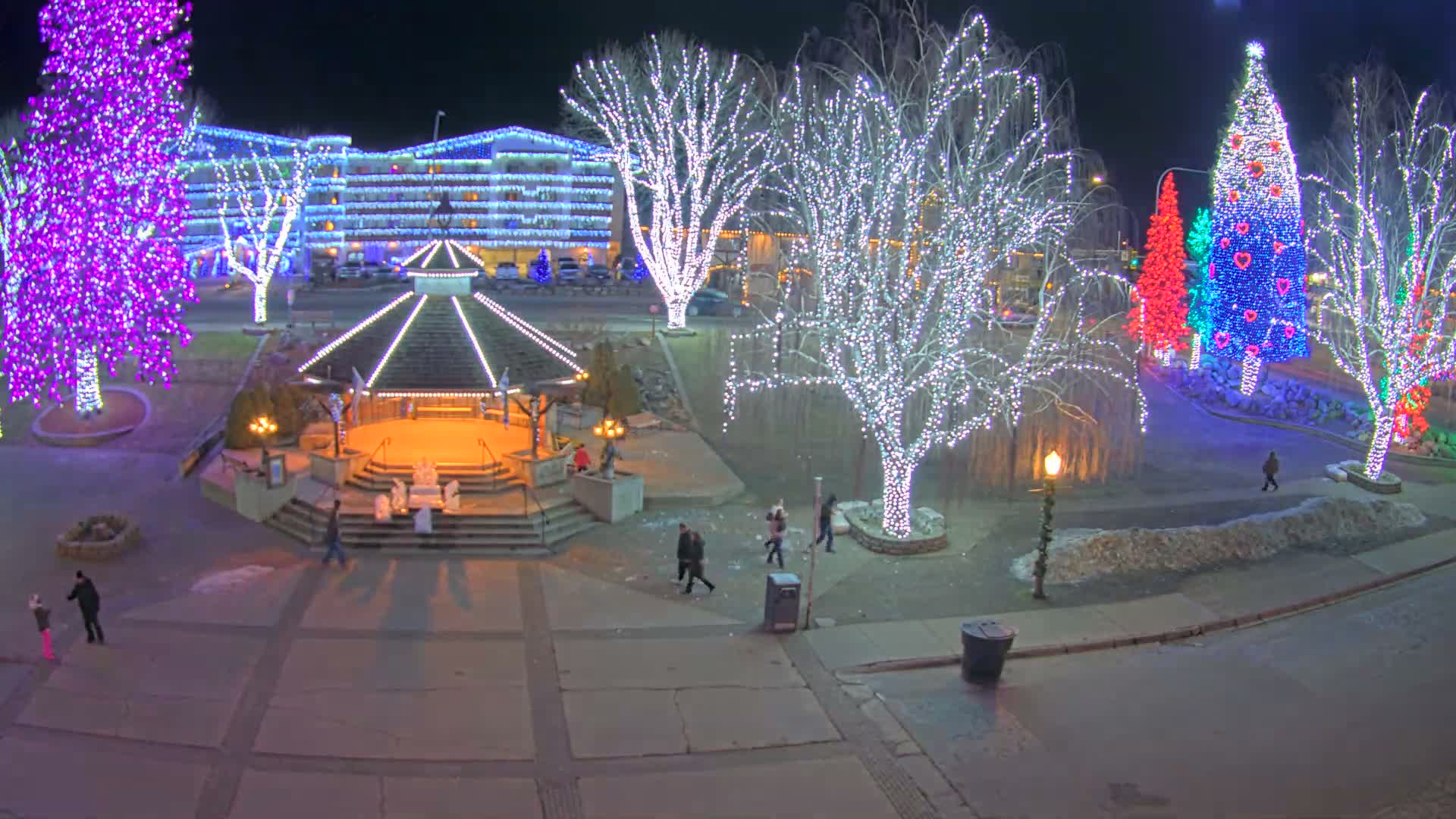 Leavenworth Village Front Street Park  Live Cam - Leavenworth, Chelan, Washington, USA