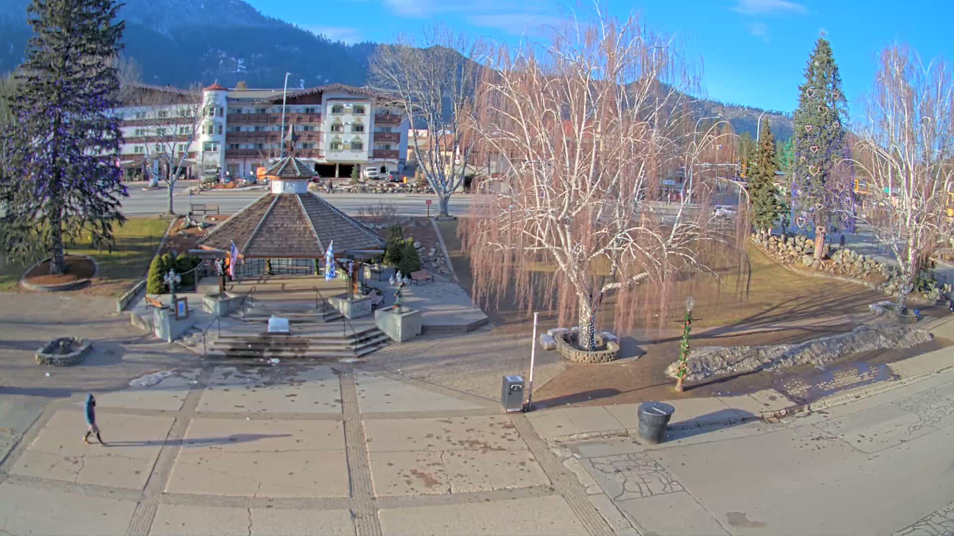 Leavenworth Village Front Street Park  Live Cam - Leavenworth, Chelan, Washington, USA