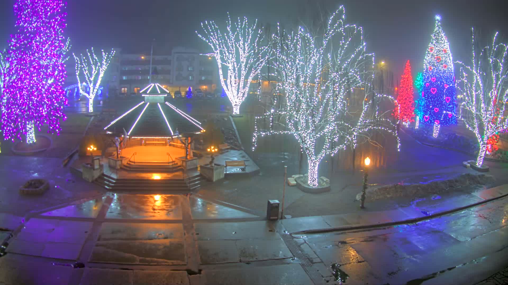 Leavenworth Village Front Street Park  Live Cam - Leavenworth, Chelan, Washington, USA