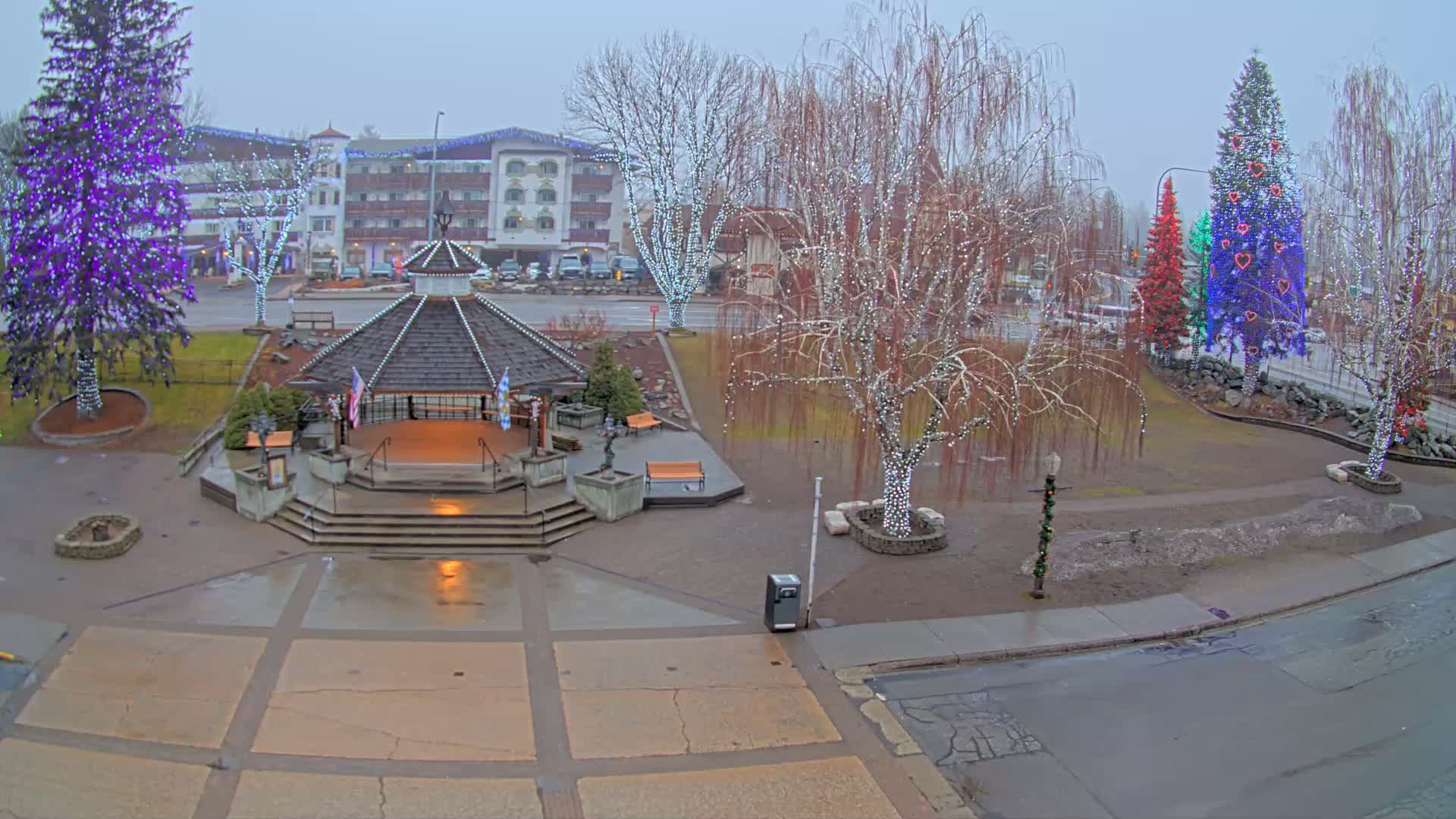 Leavenworth Village Front Street Park  Live Cam - Leavenworth, Chelan, Washington, USA