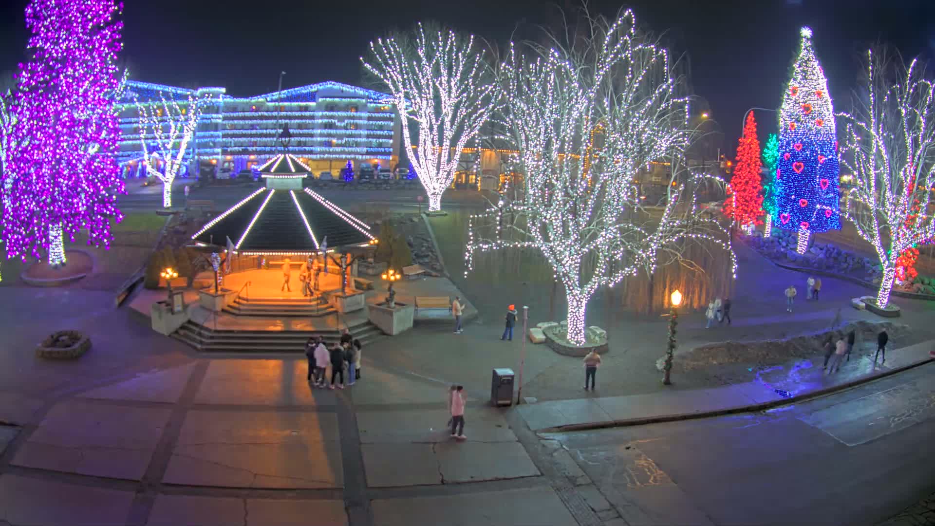 Leavenworth Village Front Street Park  Live Cam - Leavenworth, Chelan, Washington, USA