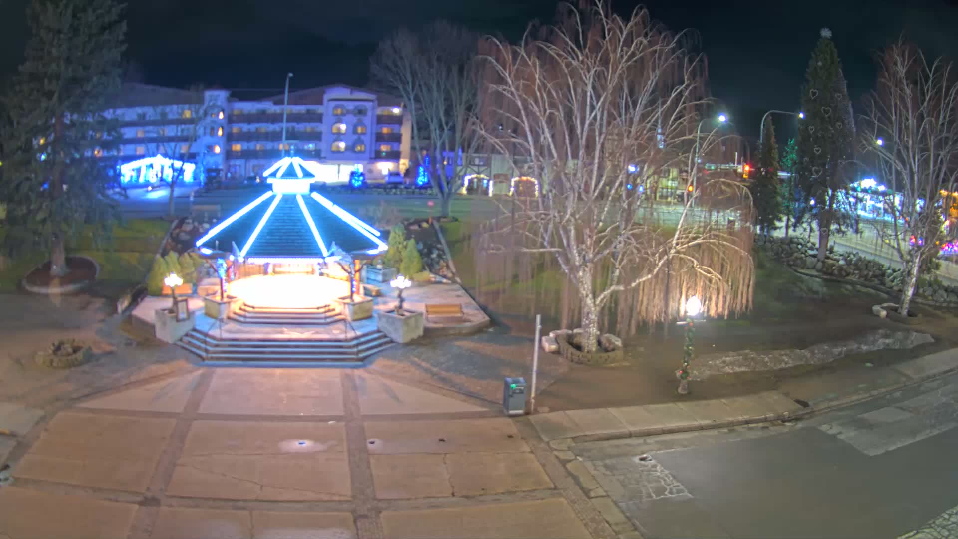 Leavenworth Village Front Street Park  Live Cam - Leavenworth, Chelan, Washington, USA