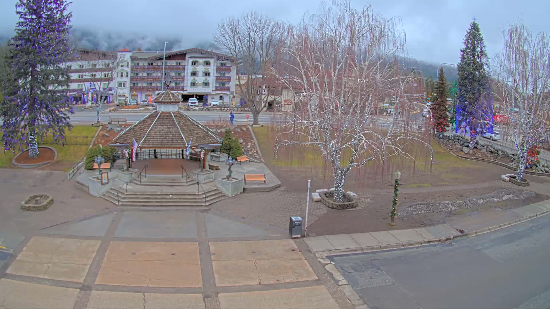 Leavenworth Village Front Street Park  Live Cam - Leavenworth, Chelan, Washington, USA