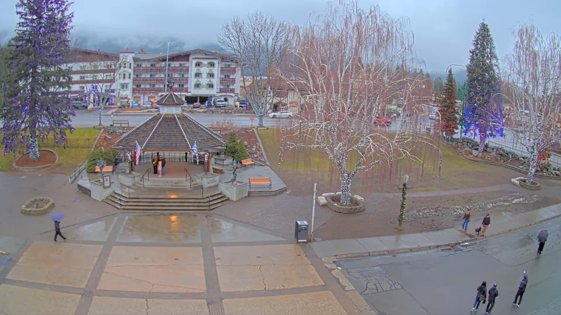 Leavenworth Village Front Street Park  Live Cam - Leavenworth, Chelan, Washington, USA